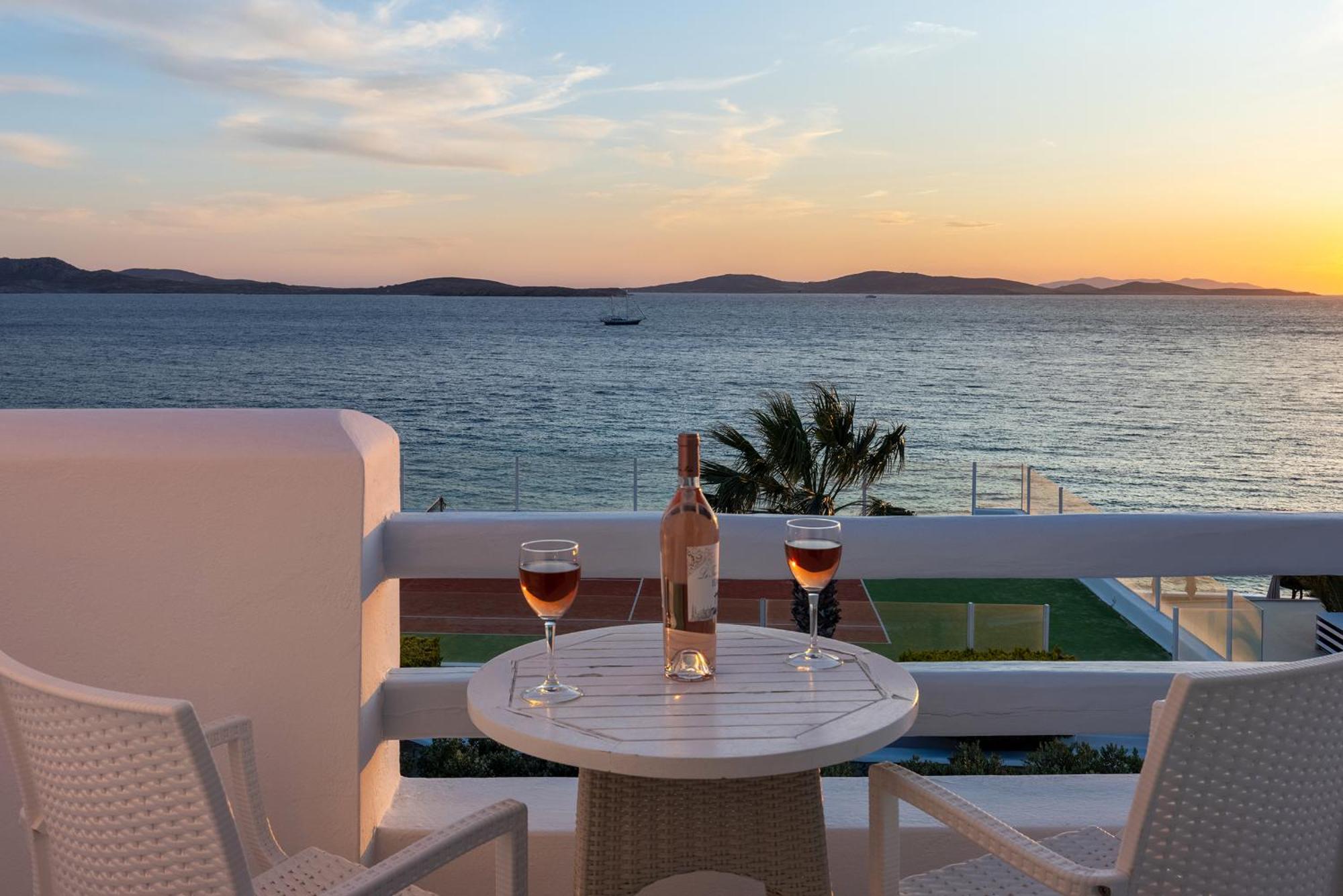 세인트 존 호텔 빌라 앤 스파 Agios Ioannis Diakoftis 외부 사진 Sunset at the hotel