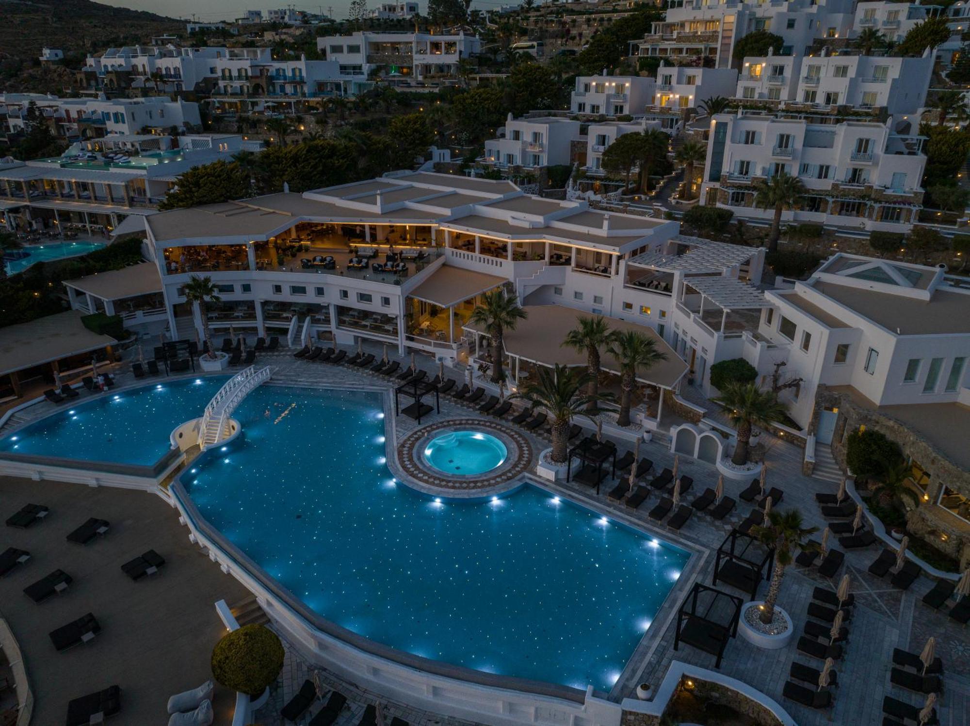 세인트 존 호텔 빌라 앤 스파 Agios Ioannis Diakoftis 외부 사진 Aerial view of the resort